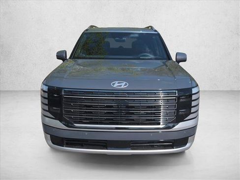 Used 2026 Hyundai Palisade Calligraphy image 2