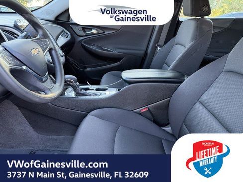 Used 2023 Chevrolet Malibu LT image 18