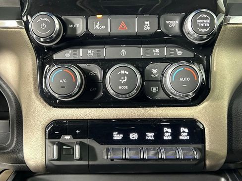 Used 2022 RAM 3500 Laramie w/ Max Tow Package image 24