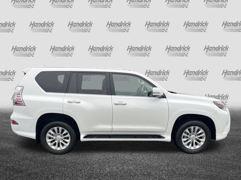 Used 2022 Lexus GX 460 Premium w/ Premium Package image 11