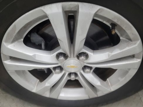 Used 2017 Chevrolet Equinox LS FWD image 31