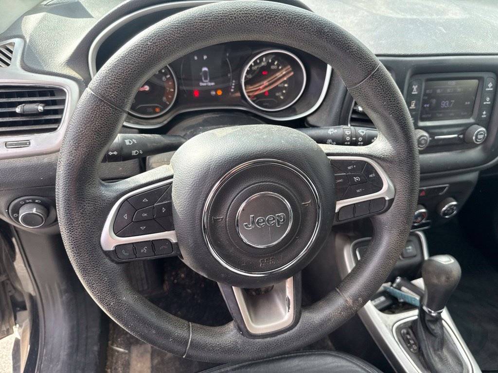 Used 2018 Jeep Compass Sport FWD image 18