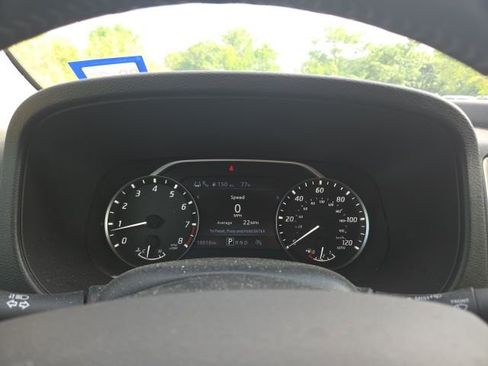 Used 2024 Nissan Frontier SV w/ SV Convenience Package RWD image 7
