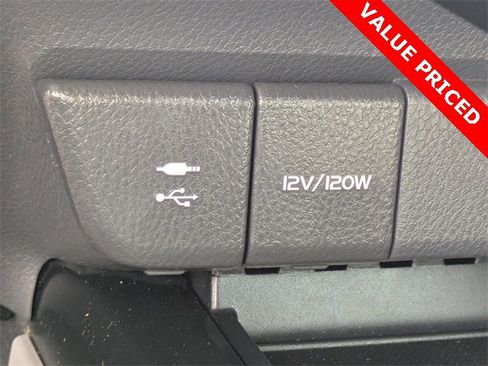 Used 2018 Toyota Camry SE image 21