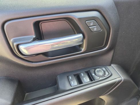 Used 2022 Chevrolet Silverado 1500 Custom w/ Safety Confidence Package RWD image 14