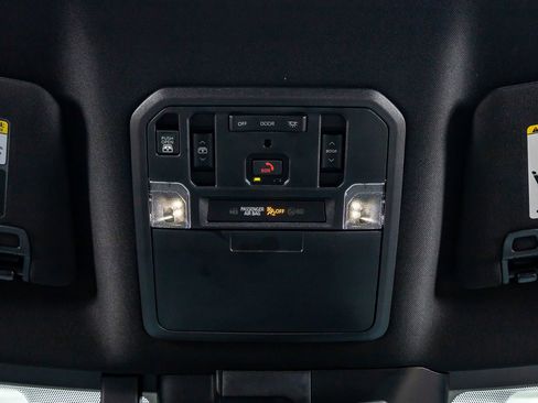 Used 2026 Toyota Tundra Limited AWD/4WD image 28