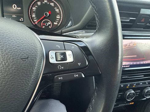 Certified 2022 Volkswagen Passat 2.0T R-Line image 31