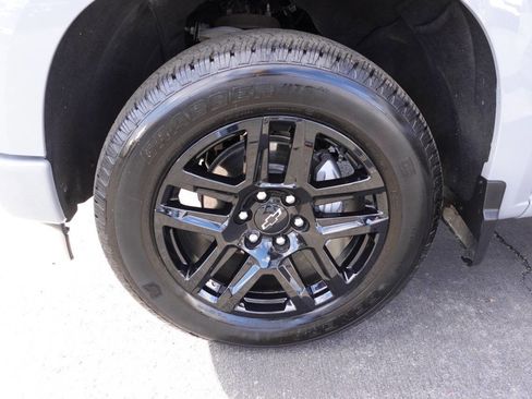 Used 2024 Chevrolet Silverado 1500 Custom image 54