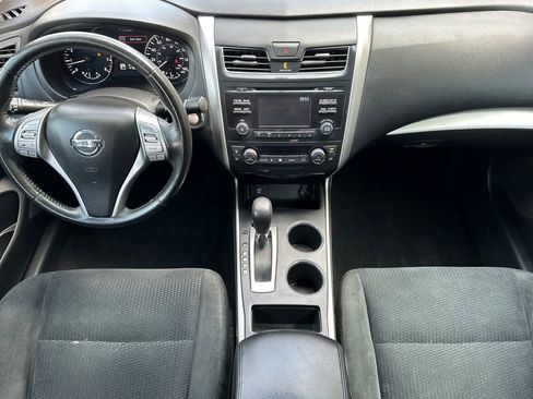 Used 2015 Nissan Altima 2.5 SV image 13