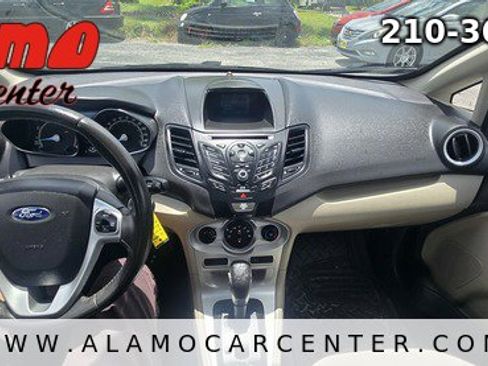 Used 2016 Ford Fiesta SE FWD image 33