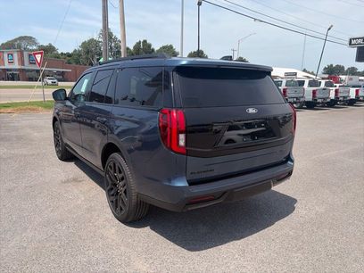 New 2027 Ford Expedition Platinum w/ Stealth Performance Package