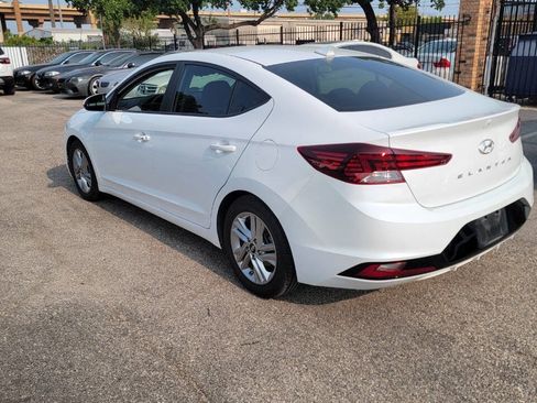Used 2020 Hyundai Elantra Value Edition FWD image 8