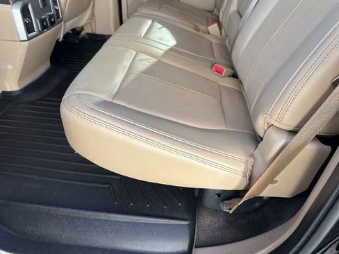 Used 2018 Ford F150 Lariat image 18