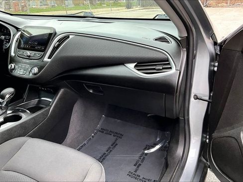 Used 2023 Chevrolet Malibu LT FWD image 15
