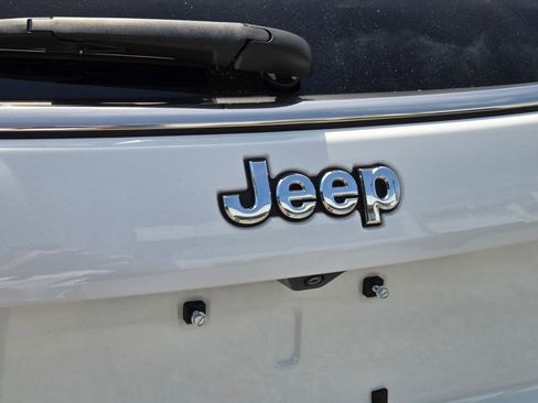 Certified 2024 Jeep Compass Limited AWD/4WD image 10