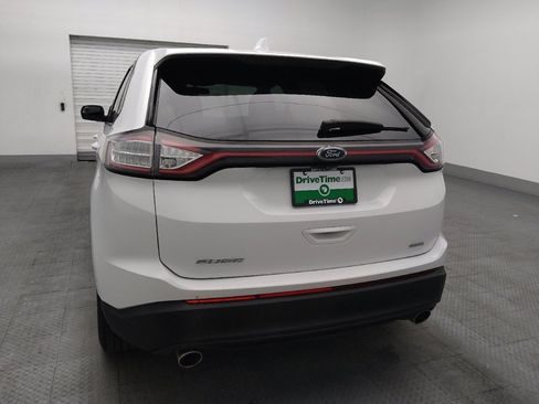 Used 2017 Ford Edge SE FWD image 6