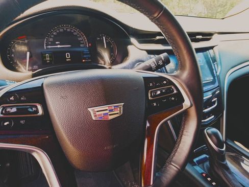 Used 2017 Cadillac XTS FWD image 17