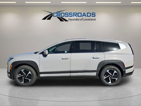 New 2026 Hyundai Ioniq 9 SEL image 2