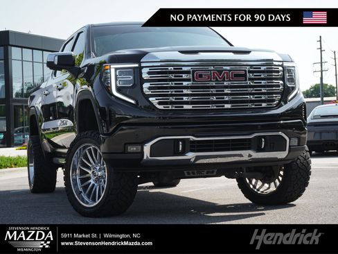 Used 2023 GMC Sierra 1500 Denali w/ Denali Reserve Package AWD/4WD image 1