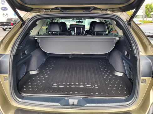 Used 2022 Subaru Outback Limited AWD/4WD image 35