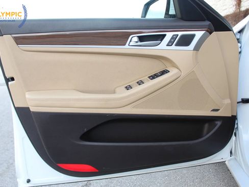 Used 2017 Genesis G80 3.8 w/ Option Group 02 image 43