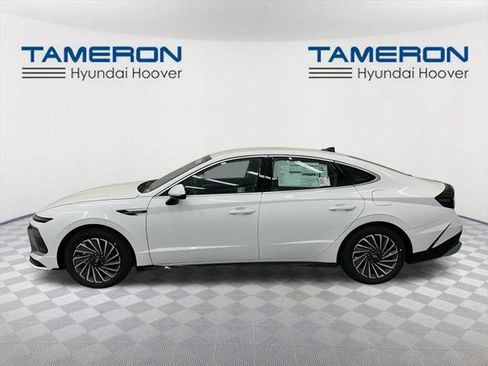 New 2025 Hyundai Sonata SEL image 2