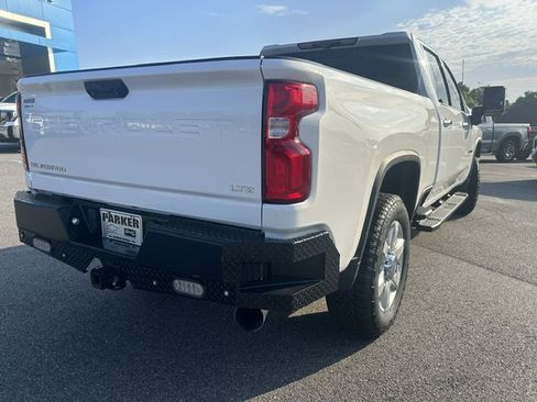 Used 2020 Chevrolet Silverado 2500 LTZ w/ LTZ Premium Package AWD/4WD image 4