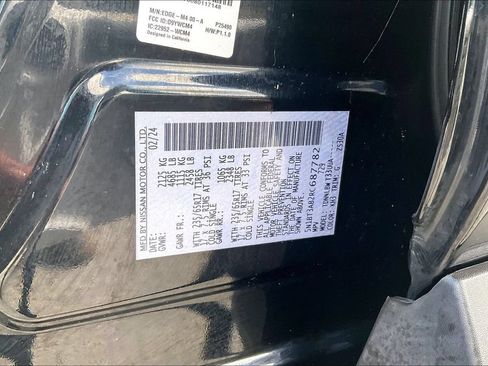 Used 2024 Nissan Rogue S AWD/4WD image 18