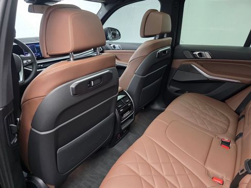 Used 2025 BMW X5 sDrive40i RWD image 15