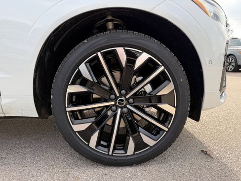 New 2026 Volvo XC60 B5 Ultra w/ Protection Package Premier image 7