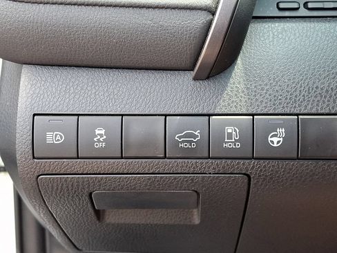 Certified 2022 Toyota Camry XLE AWD/4WD image 29
