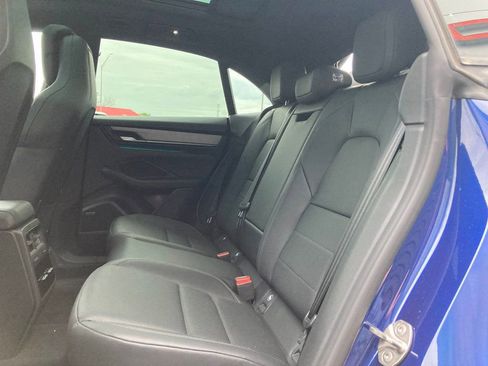 Used 2024 Porsche Macan 4 Electric image 29