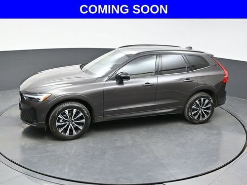 Used 2025 Volvo XC60 B5 Plus w/ Climate Package AWD/4WD image 28