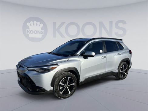 Used 2024 Toyota Corolla Cross XSE image 1