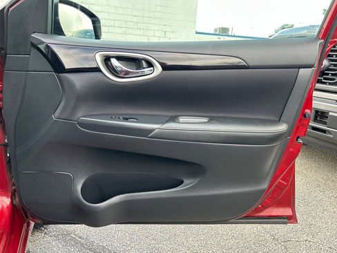 Used 2016 Nissan Sentra SR FWD image 48
