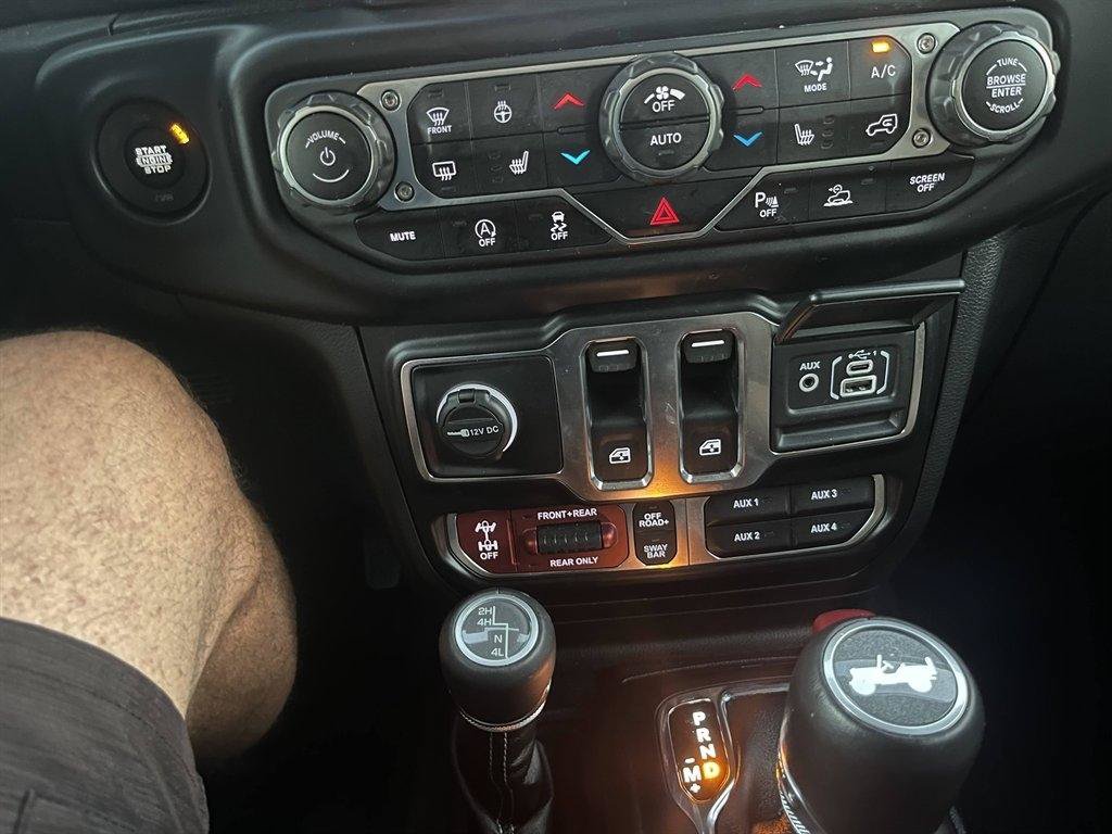 Used 2022 Jeep Wrangler Rubicon w/ LED Lighting Group AWD/4WD image 21
