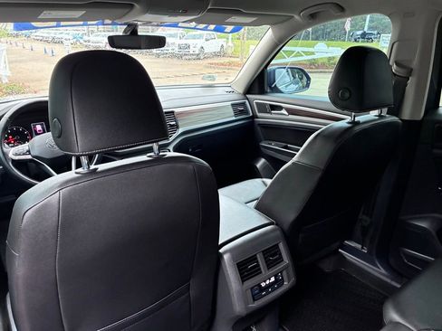 Used 2021 Volkswagen Atlas SE FWD image 16