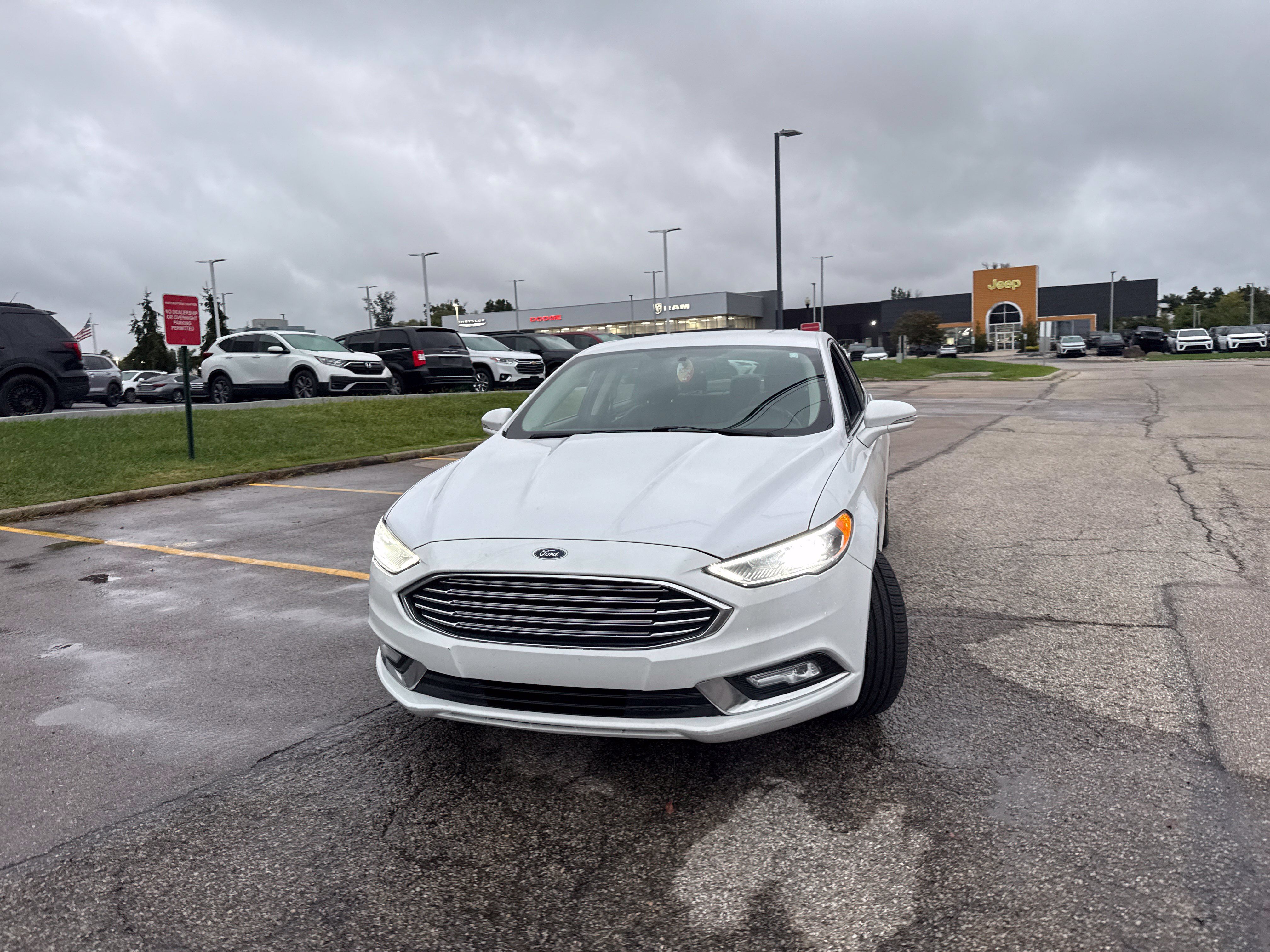 Used 2017 Ford Fusion Titanium FWD image 17