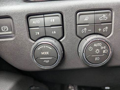 New 2026 Chevrolet Silverado 1500 LT Trail Boss w/ LT Trail Boss Premium Package image 37