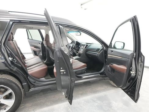 Used 2013 Subaru Outback 3.6R Limited w/ Special Appearance Pkg image 30