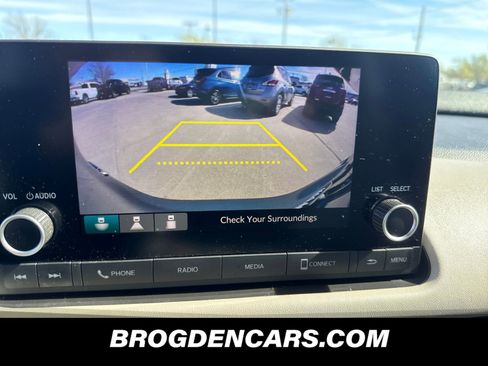 Used 2023 Honda HR-V LX image 6