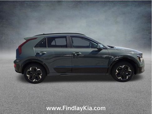 New 2026 Kia Niro Wind FWD image 3