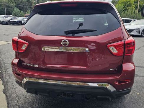 Used 2017 Nissan Pathfinder Platinum w/ Family Entertainment Package AWD/4WD image 6