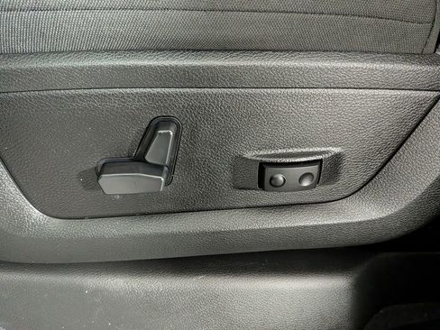 Certified 2024 RAM 2500 Big Horn w/ Bed Utility Group image 18