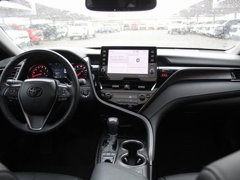 Used 2024 Toyota Camry XSE image 18