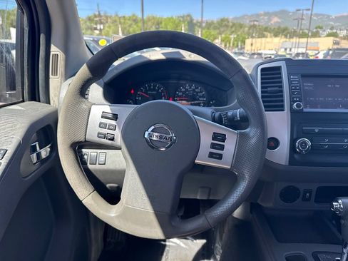 Used 2019 Nissan Frontier SV RWD image 13