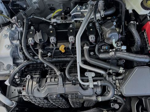 Used 2025 Mitsubishi Outlander SEL image 35