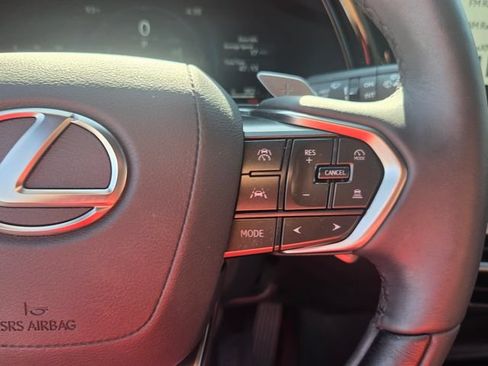 Used 2025 Lexus RX 350h w/ Accessory Package AWD/4WD image 23