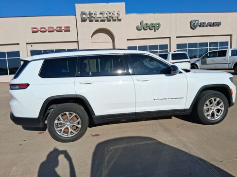 Used 2022 Jeep Grand Cherokee L Limited AWD/4WD image 1