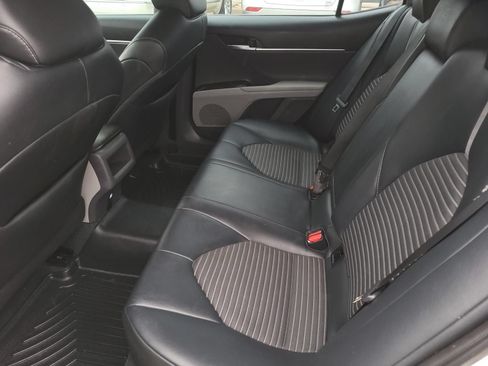 Used 2024 Toyota Camry SE FWD image 12